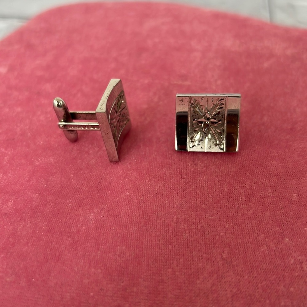 Lamode Sterling silver men’s cuff links